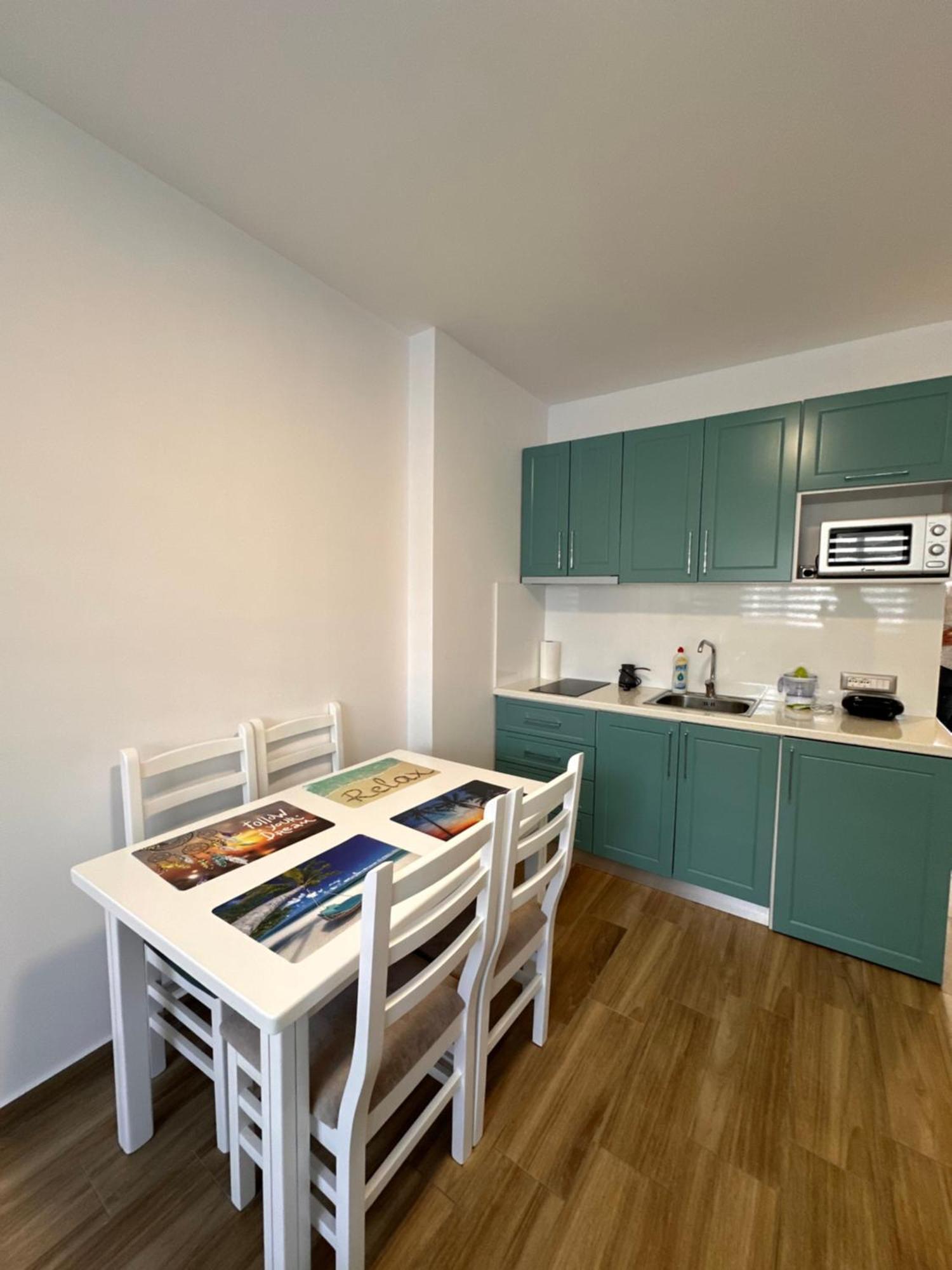 Tuttomondo Apartments Golem  Eksteriør billede