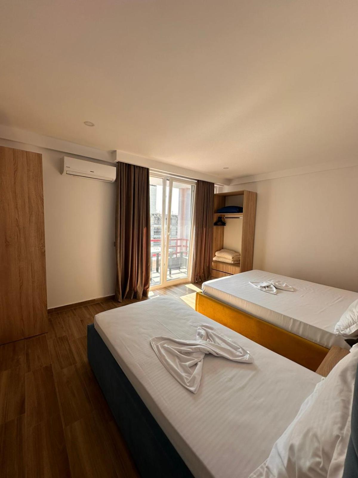 Tuttomondo Apartments Golem  Eksteriør billede